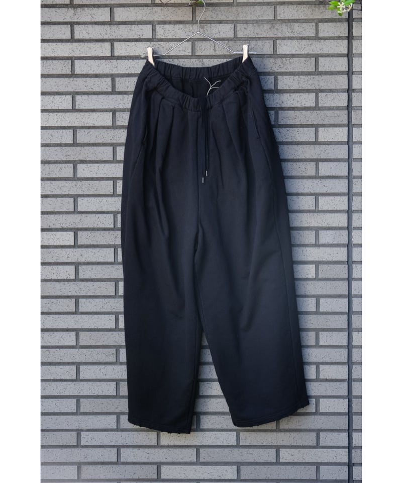 King Gnu 常田 着 ANCELLM TUCK SWEAT PANTS 1 ANCELLM TUCK SWEAT PANTS [BLACK] - Fresh Service NECESSARY