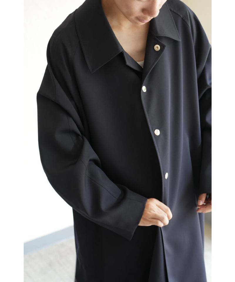 The CLASIK HIGH DENCE WOOL GABARDINE BAL COLLAR