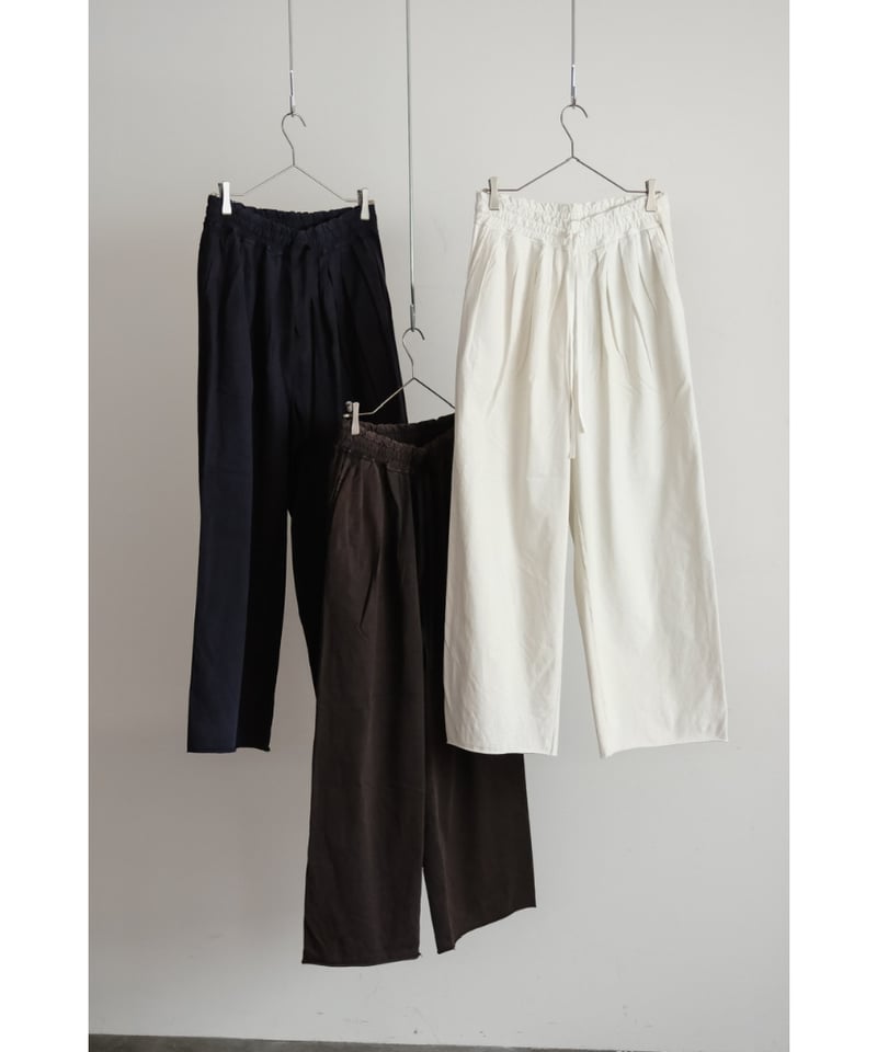 ANCELLM DRAPE WIDE EASY CUT SLACKS | MusterWerk