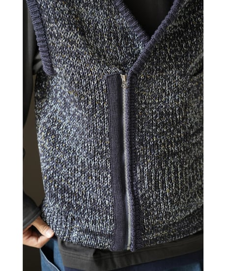 ENCOMING KNITTED ASYMMETRIC VEST