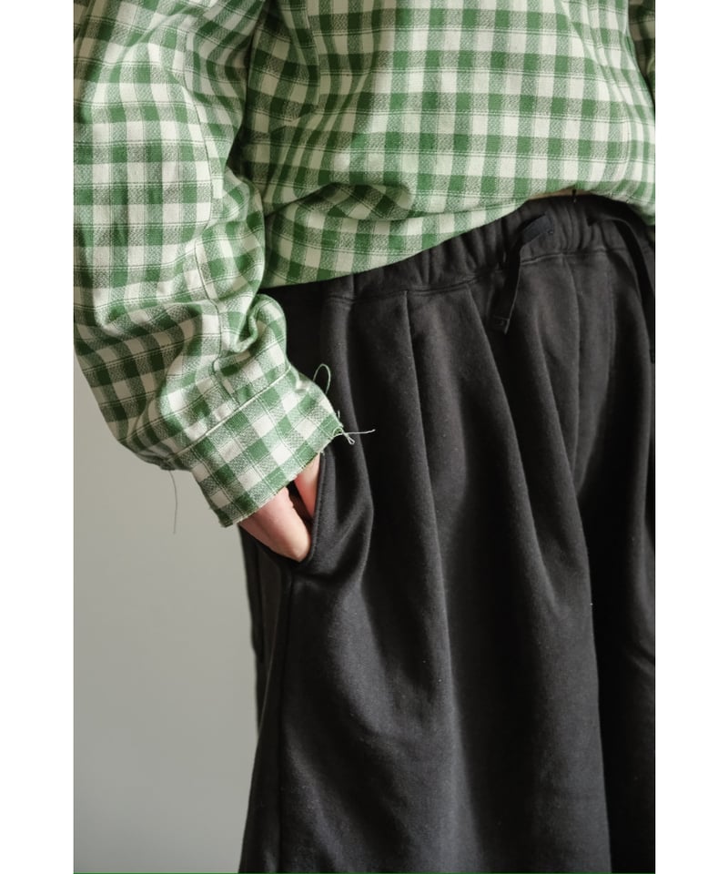 ANCELLM TUCK SWEAT SHORTS | MusterWerk Sud.