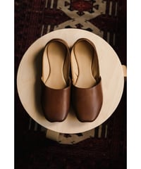 PERIOD FEATURES Leather Shoes
