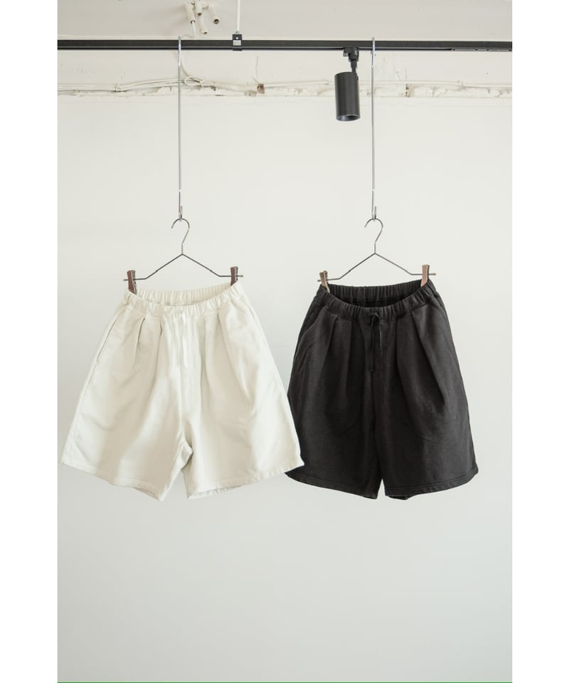 ANCELLM TUCK SWEAT SHORTS | MusterWerk Sud.