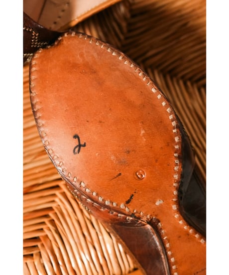 PERIOD FEATURES Leather Shoes