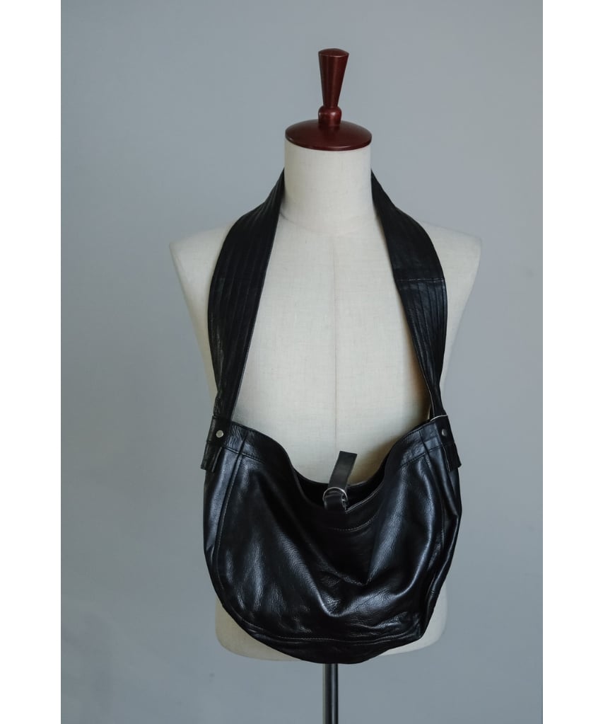 CCU NEWSPAPER BAG M　新品未使用品 CCU NEWSPAPER BAG M 新品未使用品