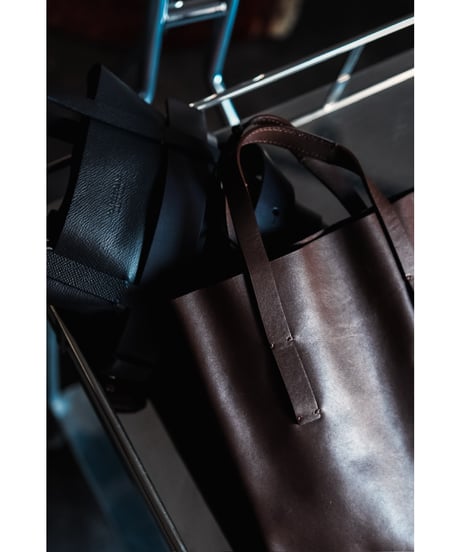 POSTELEGANT Cow Leather Belted Bag SA