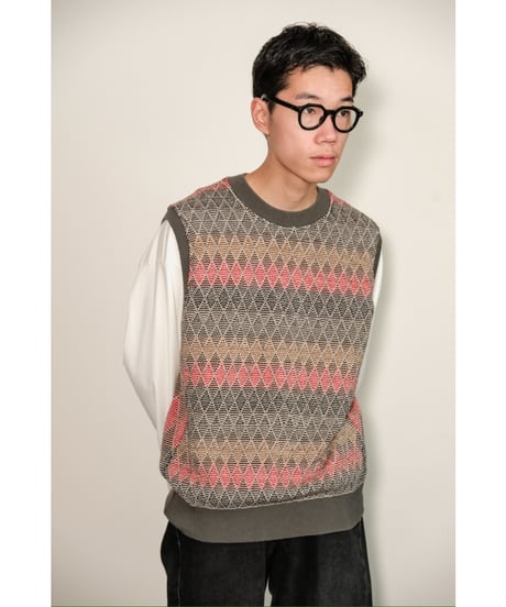 COOHEM ARGYLE JACQUARD KNIT V/T