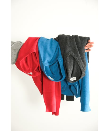 ENCOMING KNITTED V NECK JUMPER