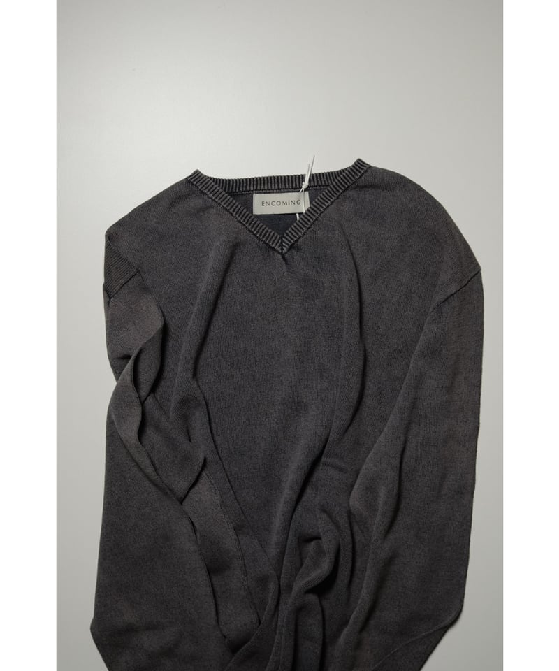 ENCOMING KNITTED V NECK JUMPER | MusterWerk Sud.