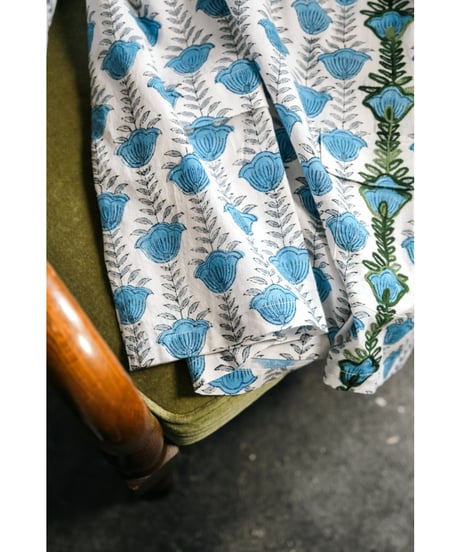 PERIOD FEATURES Block Print & Machine Embroidery Pullover Shirts