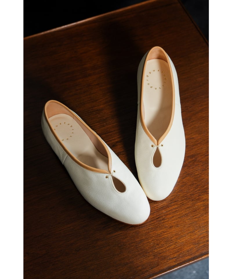 postproduction tear pumps 7 白 POST PRODUCTION】Tear Pumps GOAT WHITE