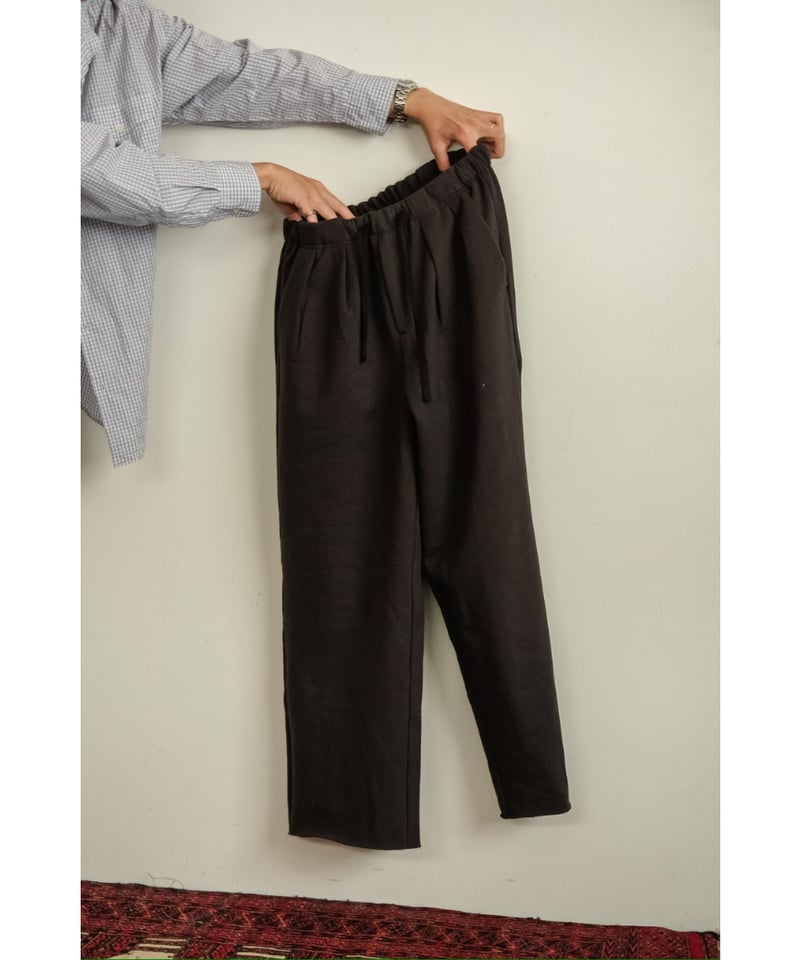 ANCELLM TUCK SWEAT PANTS | MusterWerk Sud.