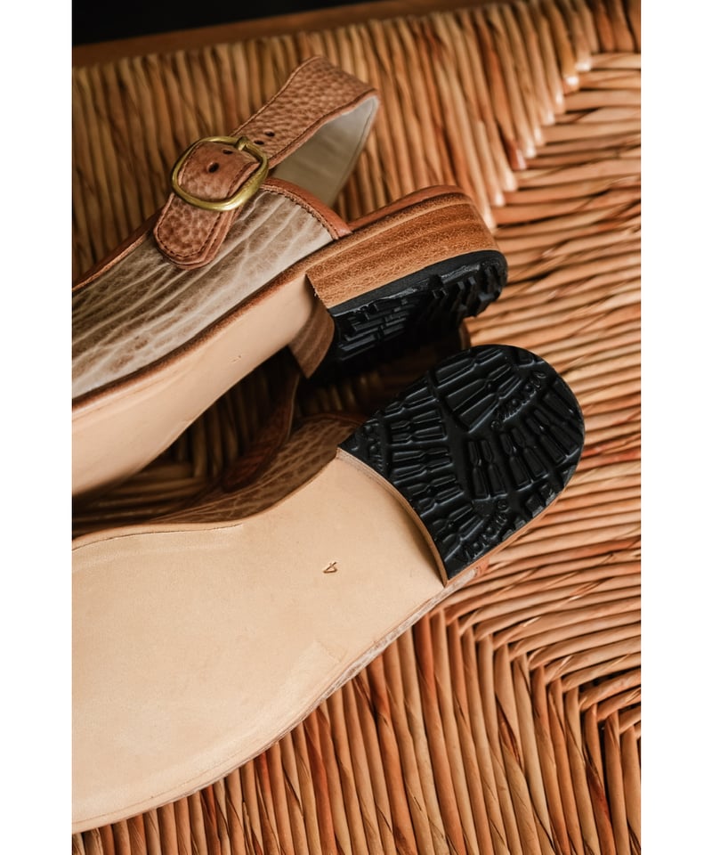 Post Production Face Sandals | MusterWerk Sud. Post Production Face Sandals | MusterWerk Sud.