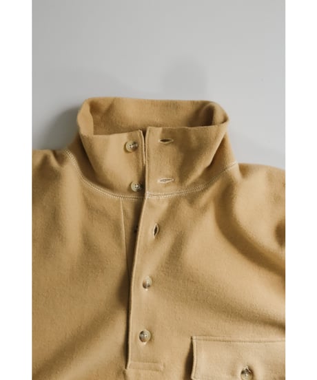 YE OLDE & NEW MAN RANDONNEUR MOCK POLO SHIRT (LIGHT CHAMOIS)