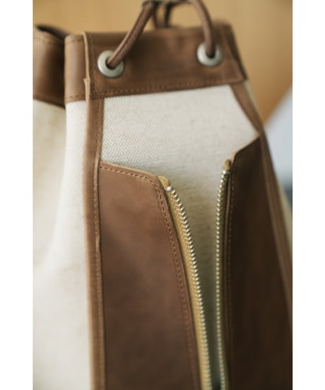 forme Drawstring bag