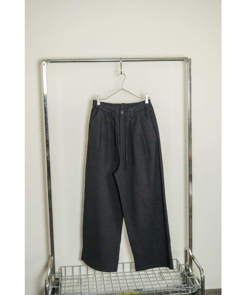 ANCELLM CUT STRIPE EASY SLACKS | MusterWerk Sud. ANCELLM CUT STRIPE EASY SLACKS | MusterWerk Sud.