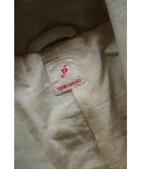 PERIOD FEATURES "Exclusive" SOUTIEN COLLAR COAT