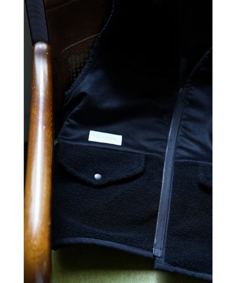ENCOMING FRONT ZIP REVERSIBLE VEST