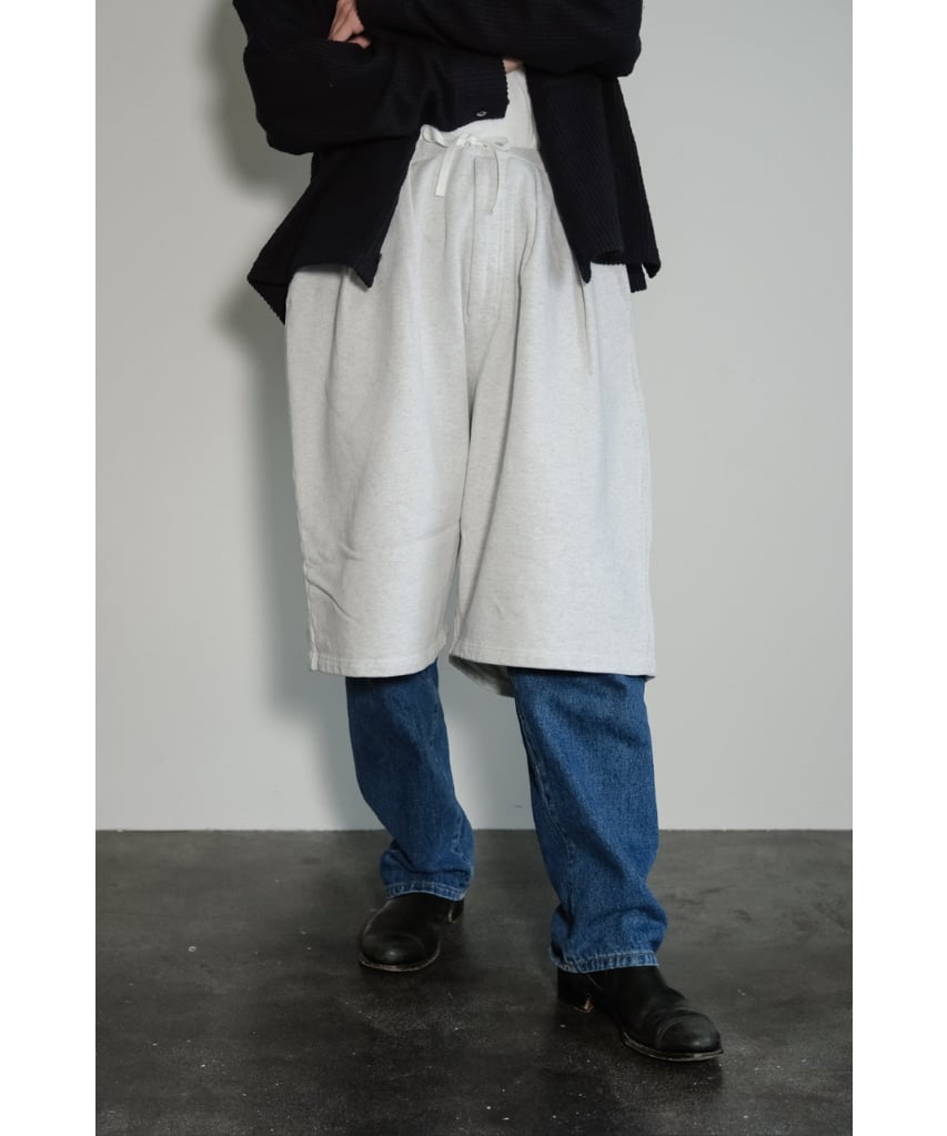 ANCELLM 3/4 TUCK SWEAT SHORTS 1 新品 ANCELLM 3/4 TUCK SWEAT SHORTS | MusterWerk Sud.