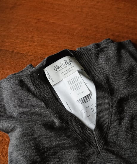 Olde H & Daughter LINEN / SILK PLAIN STITCH V NECK N/S