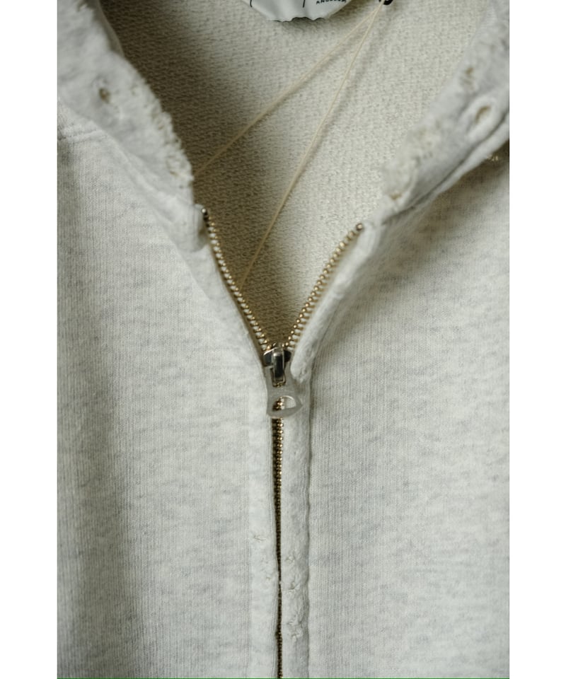ANCELLM CRASH ZIP HOODIE | MusterWerk Sud. ANCELLM CRASH ZIP HOODIE | MusterWerk Sud.