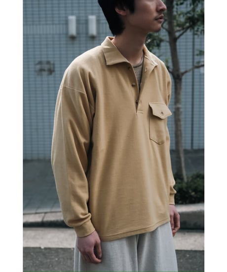 YE OLDE & NEW MAN RANDONNEUR MOCK POLO SHIRT (LIGHT CHAMOIS)