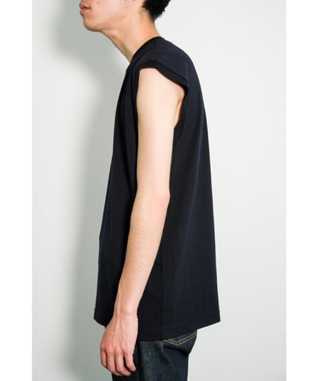 un/unbient "Exclusive" WASHABLE WOOL NO-SLEEVE HENLY NECK