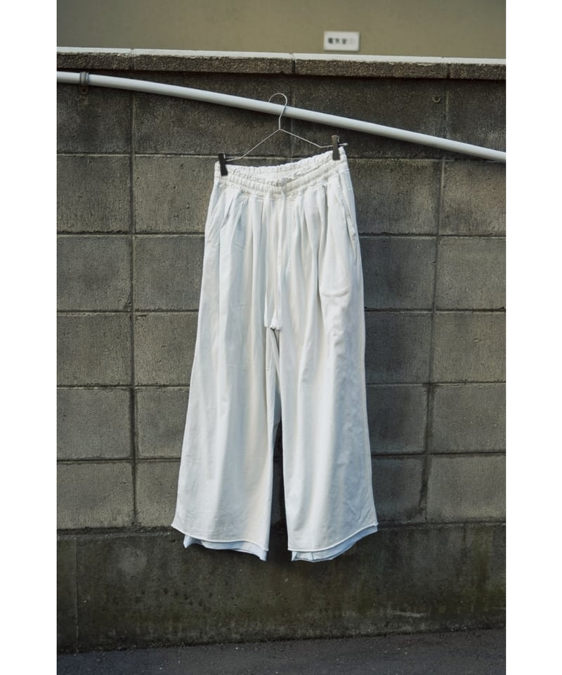 ANCELLM DRAPE WIDE EASY CUT SLACKS | MusterWerk