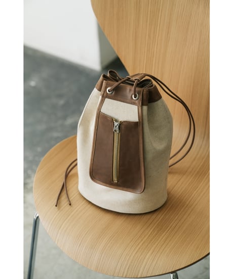 forme Drawstring bag