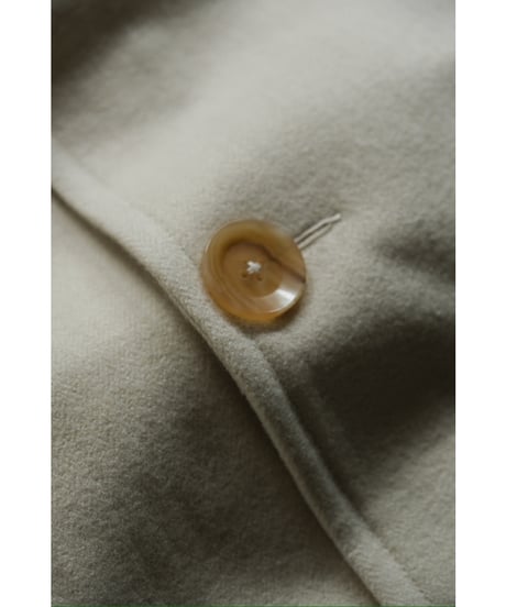 PERIOD FEATURES "Exclusive" SOUTIEN COLLAR COAT