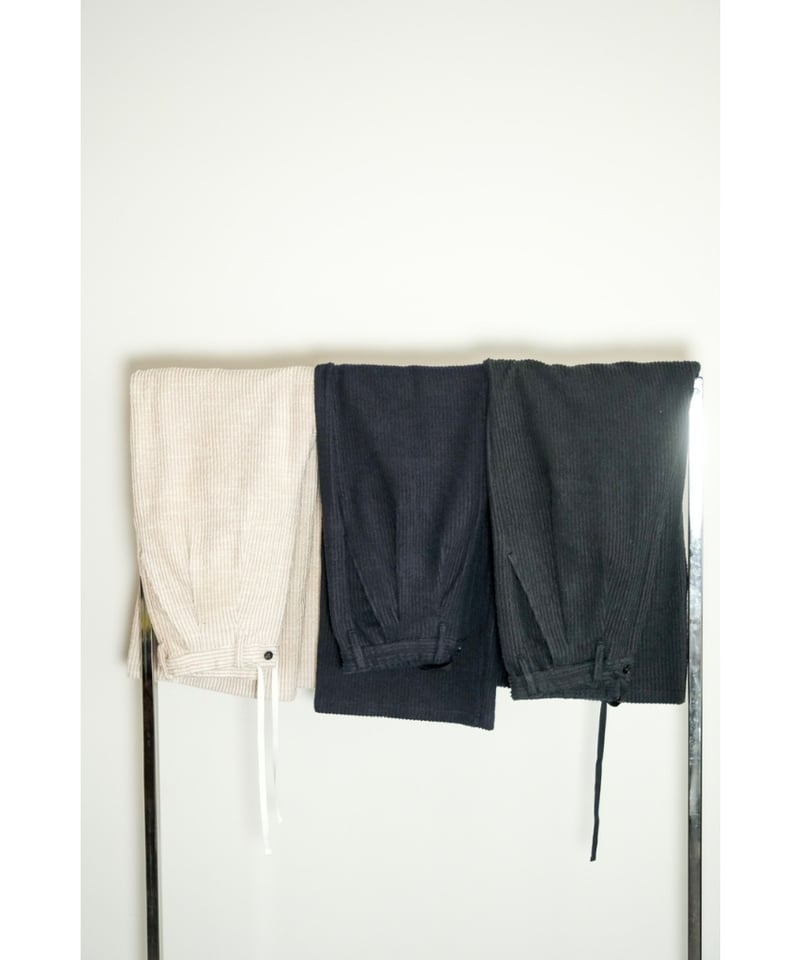 ANCELLM CUT STRIPE EASY SLACKS | MusterWerk Sud.