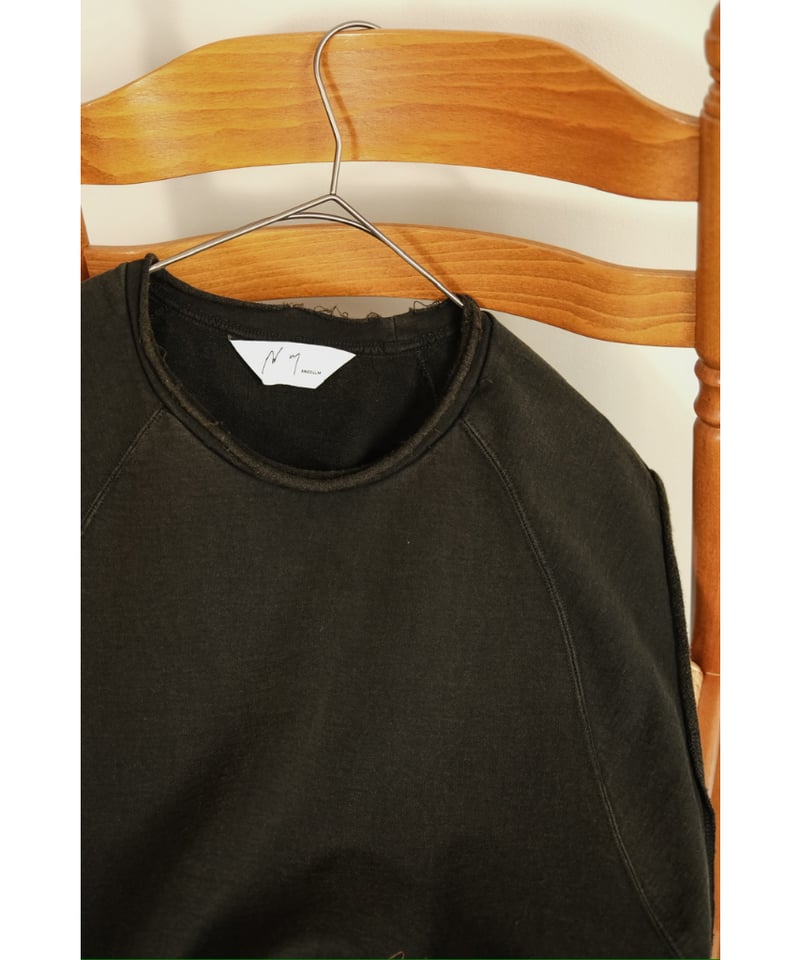 ANCELLM SLEEVELESS AGING T-SHIRT | MusterWerk Sud. ANCELLM SLEEVELESS AGING T-SHIRT | MusterWerk Sud.