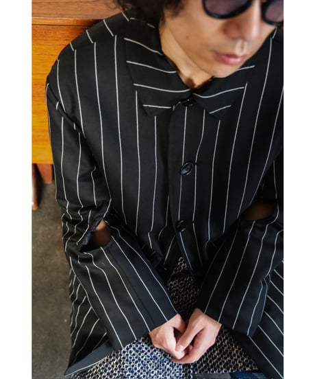 CLASS  "CCEA15UNI B " - DORMEUIL ROYAL11 STRIPE -