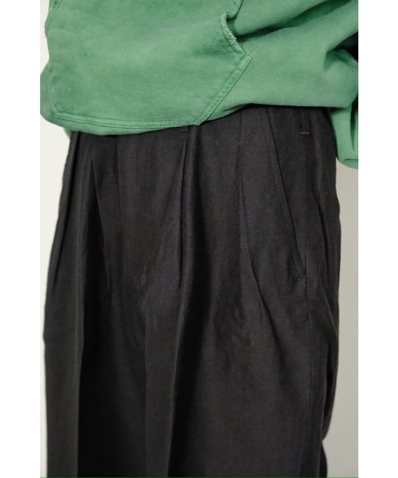 ANCELLM W/L WIDE EASY TUCK SLACKS | MusterWerk ANCELLM W/L WIDE EASY TUCK SLACKS | MusterWerk