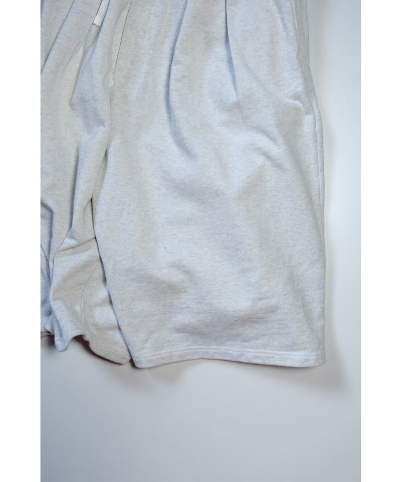 ANCELLM 3/4 TUCK SWEAT SHORTS | MusterWerk Sud.