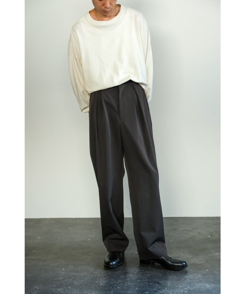 The CLASIK INVERTED PLEATS TROUSERS | MusterWer The CLASIK INVERTED PLEATS TROUSERS | MusterWer