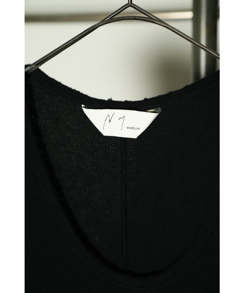 ANCELLM DAMAGE WAFFLE TANK TOP | MusterWerk Sud. ANCELLM DAMAGE WAFFLE TANK TOP | MusterWerk Sud.