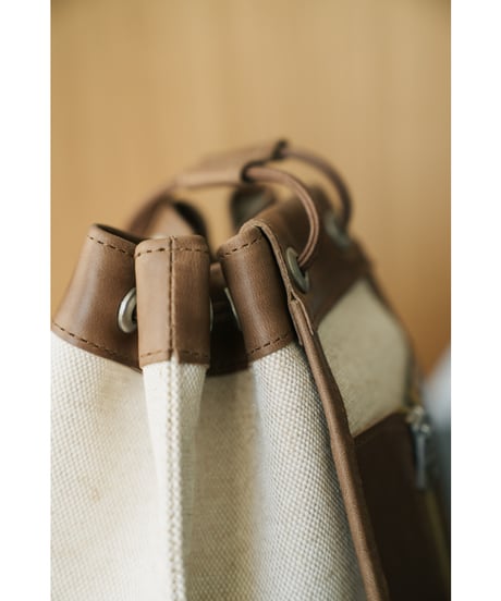 forme Drawstring bag