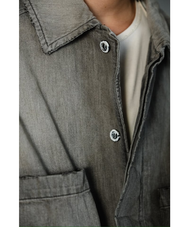 ANCELLM AGING DENIM SHIRT JACKET | MusterWerk Sud. ANCELLM AGING DENIM SHIRT JACKET | MusterWerk Sud.