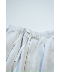 ANCELLM 3/4 TUCK SWEAT SHORTS