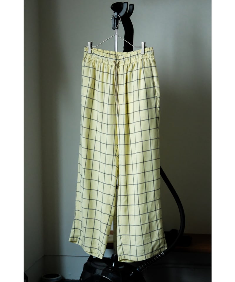ANCELLM RAYON CHECK SLACKS | MusterWerk Sud. ANCELLM RAYON CHECK SLACKS | MusterWerk Sud.