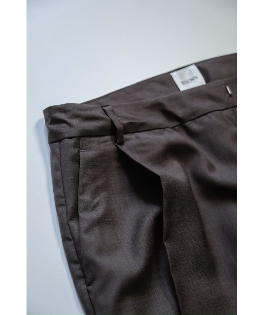 BISOWN SHEER WOOL PLEATSTUCK SLACKS | MusterWer BISOWN SHEER WOOL PLEATSTUCK SLACKS | MusterWer