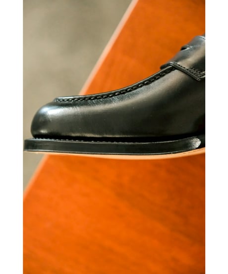 forme Loafer
