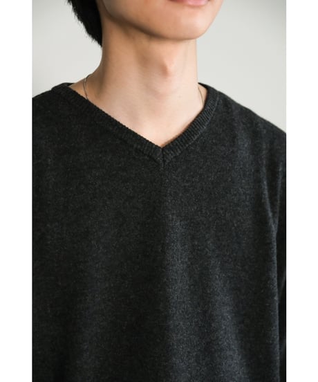 ENCOMING KNITTED V NECK JUMPER