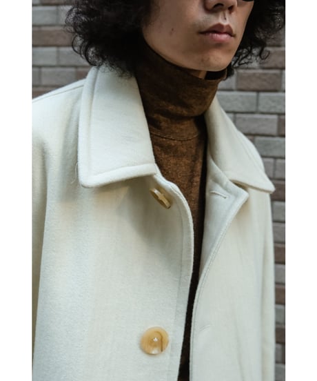 PERIOD FEATURES "Exclusive" SOUTIEN COLLAR COAT