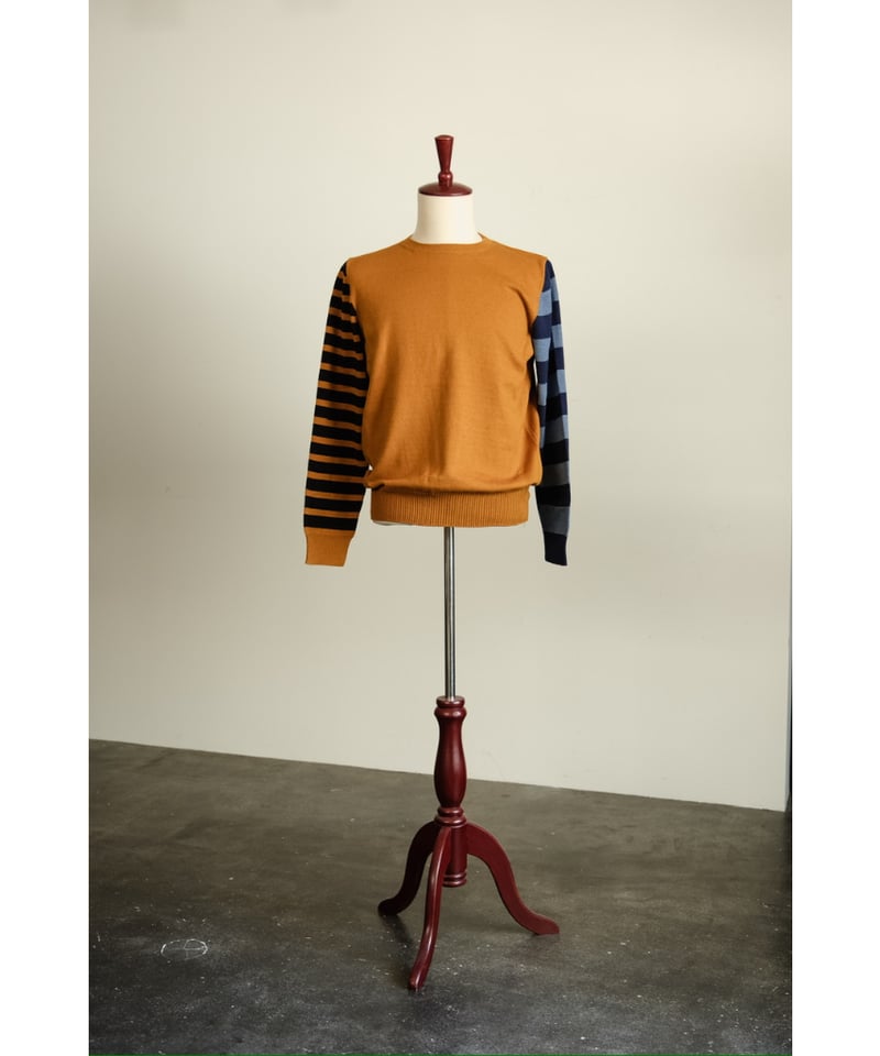 obafer COTTON CASHMERE BORDER SLEEVE SWEATER | 