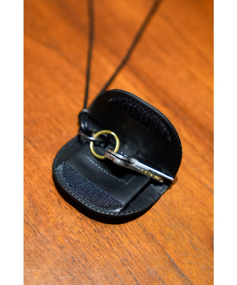 CCU JUDE コンビレザー ネックレスホルダー International Gallery BEAMS（インターナショナルギャラリー