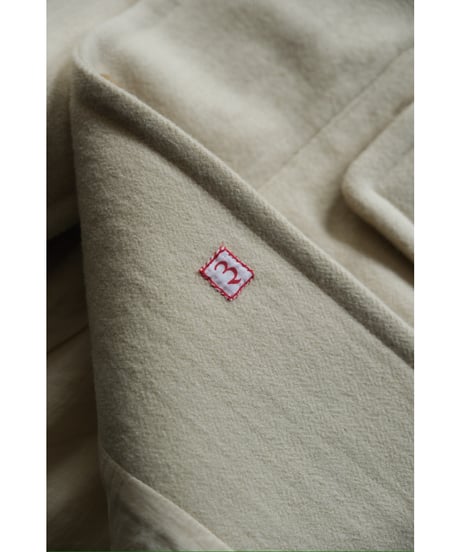 PERIOD FEATURES "Exclusive" SOUTIEN COLLAR COAT