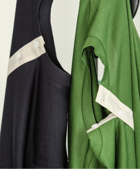un/unbient "Exclusive" WASHABLE WOOL NO-SLEEVE HENLY NECK