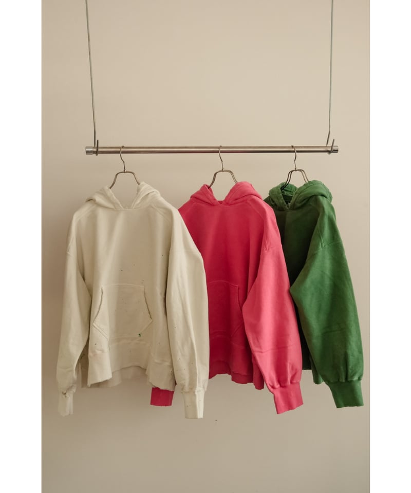 ANCELLM DYED DAMAGE HOODIE | MusterWerk Sud. ANCELLM DYED DAMAGE HOODIE | MusterWerk Sud.